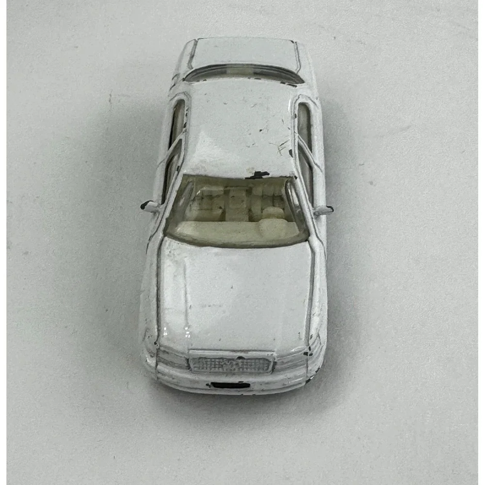 Zee‎ Toys Zyll D114 White Toyota Celsior Lexus LS400 Sedan Diecast Car Vtg 1/64